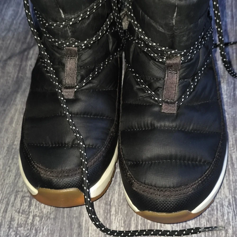 The North Face Thermoball Lace Up Black White Winter Boots NF0A4AZG Womens 8